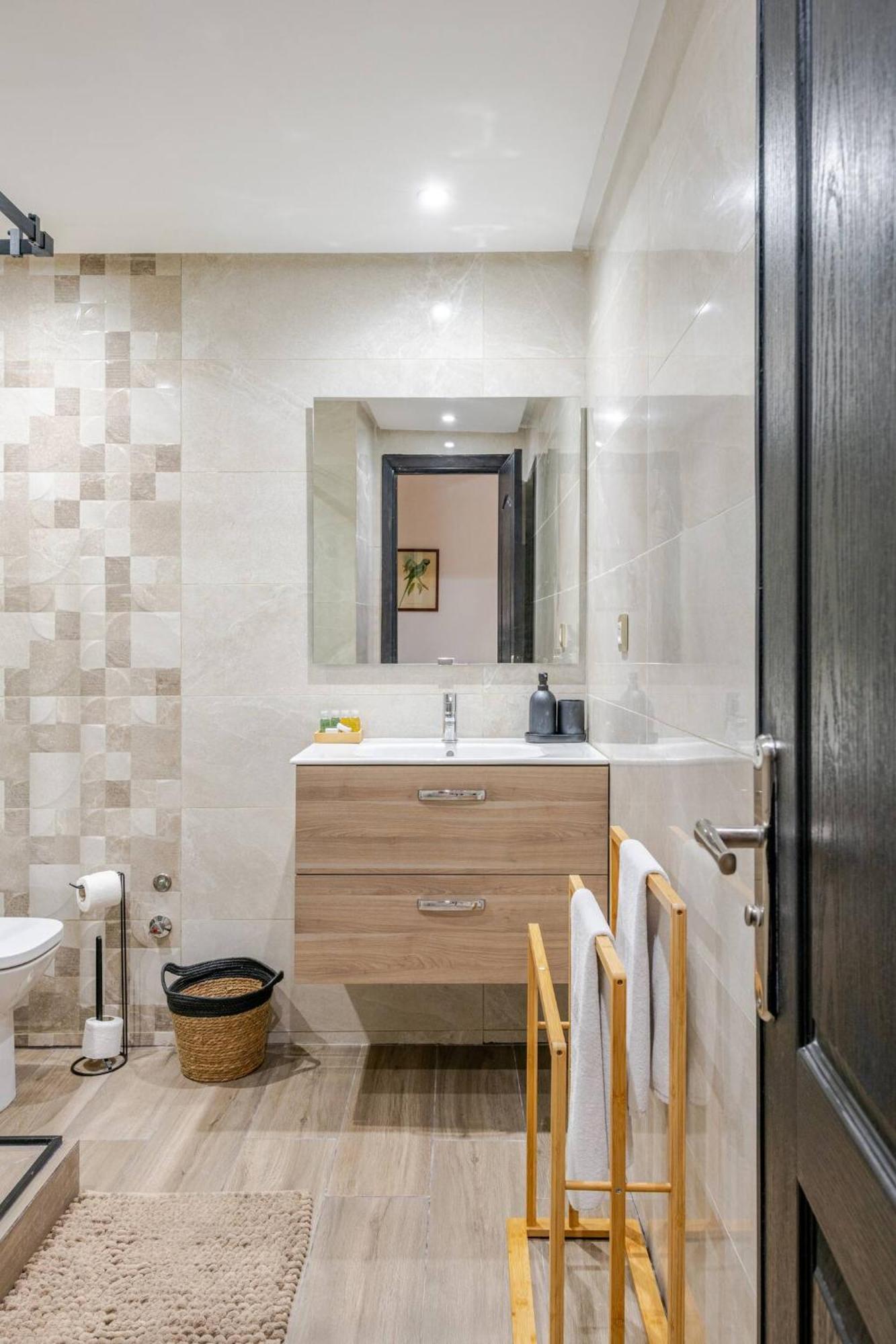 Appartement Acacia 2 Chambres Au Centre Ville Tanger Exterior foto